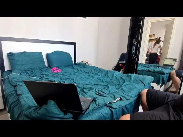 Live sex webcam photo for goodsex-1 #290985074