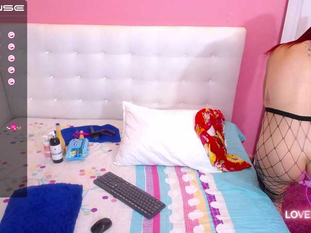 Live sex webcam photo for goodwhoree #275975883