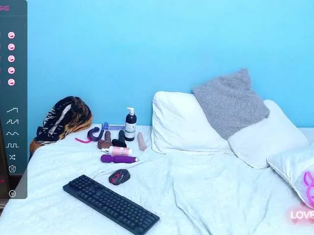 Live sex webcam photo for goodwhoree #276178883