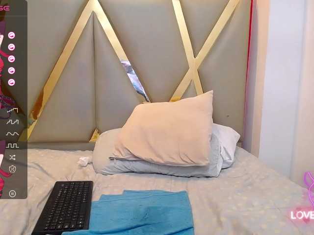 Live sex webcam photo for goodwhoree #276272495