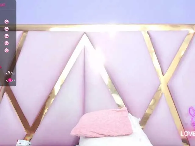 Live sex webcam photo for goodwhoree #276357666