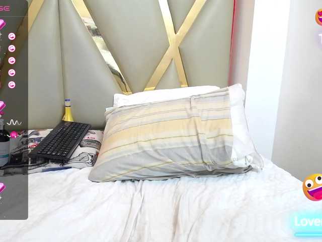 Live sex webcam photo for goodwhoree #276443378