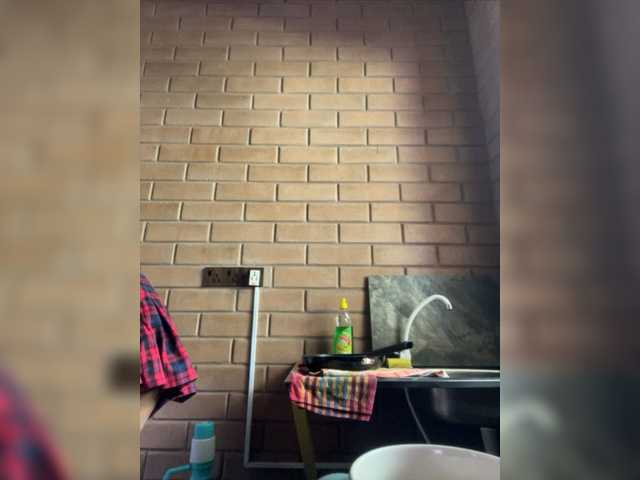 Live sex webcam photo for goooddayy #277039338