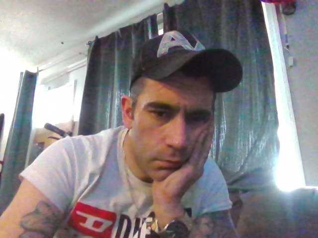 Live sex webcam photo for gr8pes7111 #277787268