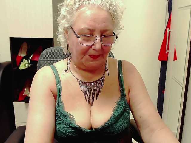 Live sex webcam photo for grannywants #273049358