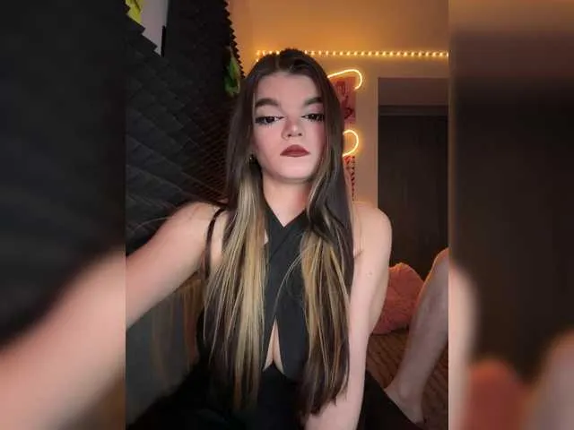 Live sex webcam photo for greata69 #290740584