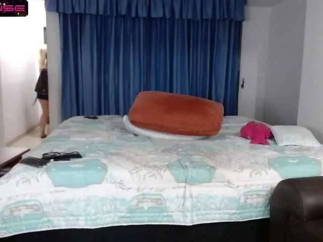 Live sex webcam photo for grettajames #274501658