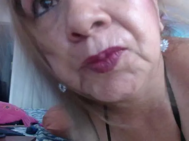 Live sex webcam photo for grettajames #290761821
