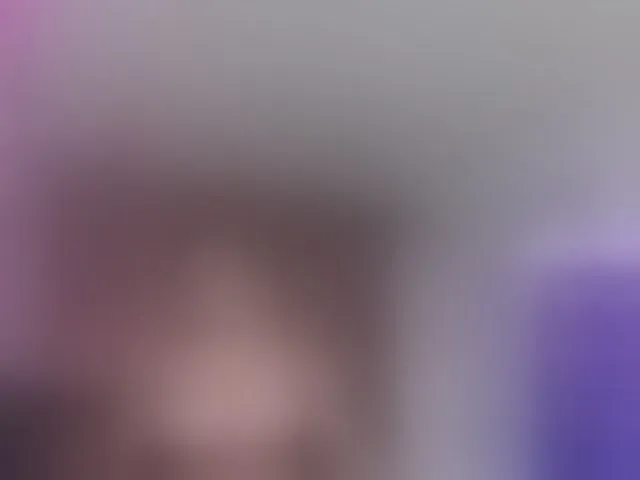 Live sex webcam photo for grettajames #294104873
