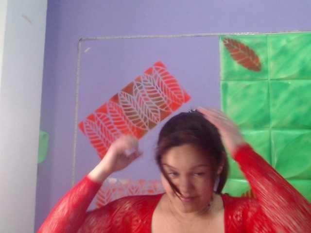 Live sex webcam photo for greysihot #272979580