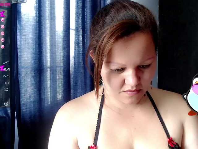 Live sex webcam photo for greysihot #273439601