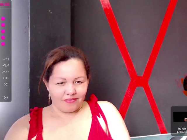 Live sex webcam photo for greysihot #273815775