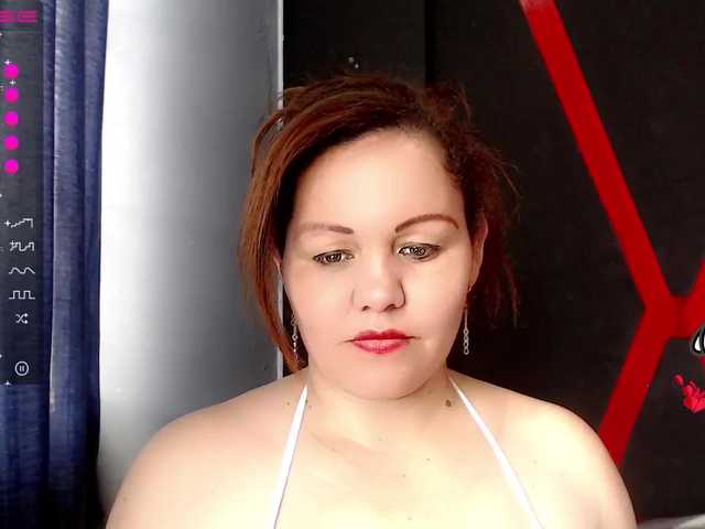 Live sex webcam photo for greysihot #273827389