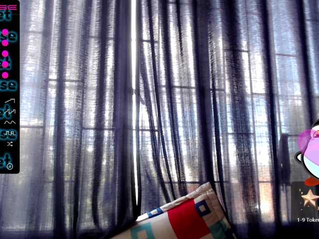 Live sex webcam photo for greysihot #273923724