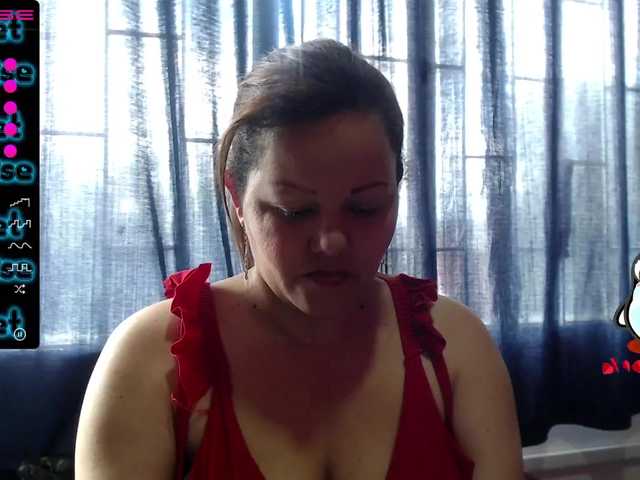 Live sex webcam photo for greysihot #273950371