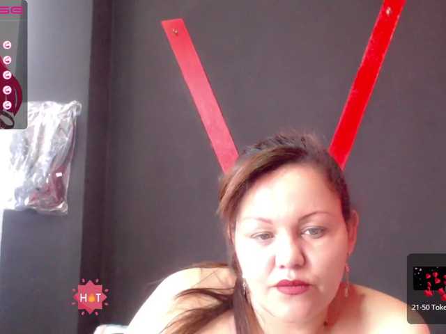 Live sex webcam photo for greysihot #274543478