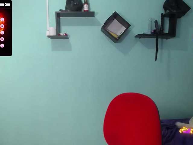 Live sex webcam photo for greysihot #275609110