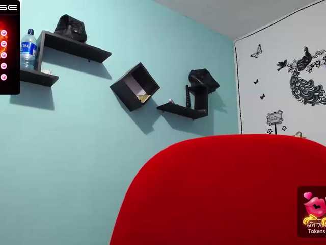 Live sex webcam photo for greysihot #275651477