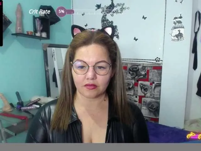 Live sex webcam photo for greysihot #275944957