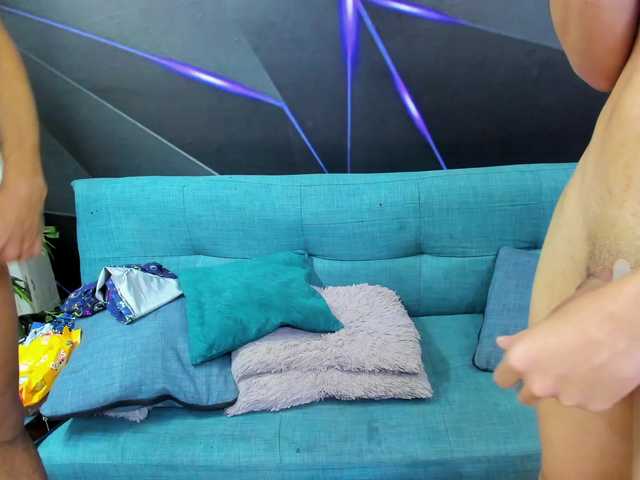 Live sex webcam photo for grouplimits #275678055