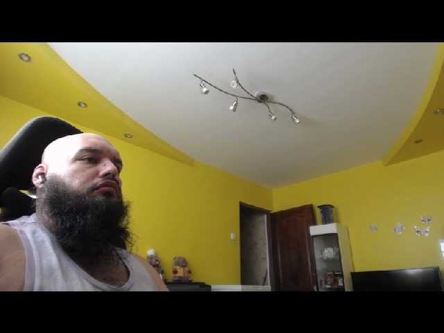 Live sex webcam photo for guessswho24 #290714933