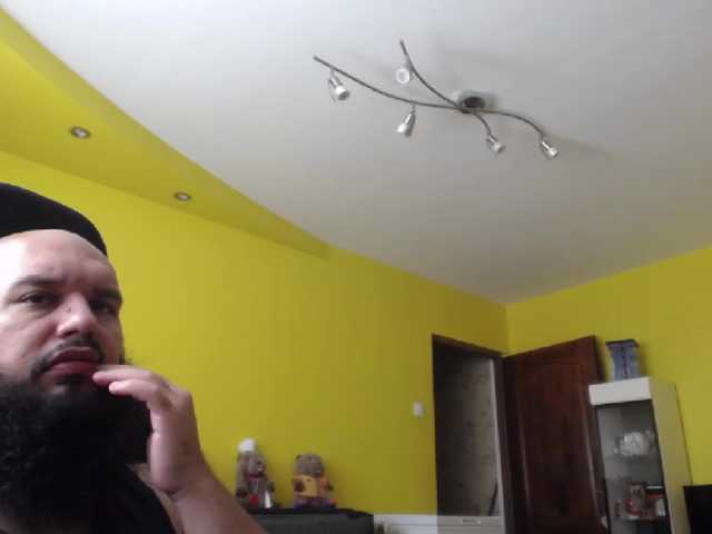 Live sex webcam photo for guessswho24 #291102423