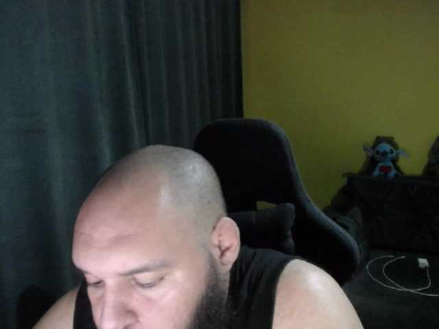 Live sex webcam photo for guessswho24 #292044873