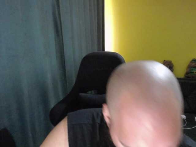 Live sex webcam photo for guessswho24 #292218572