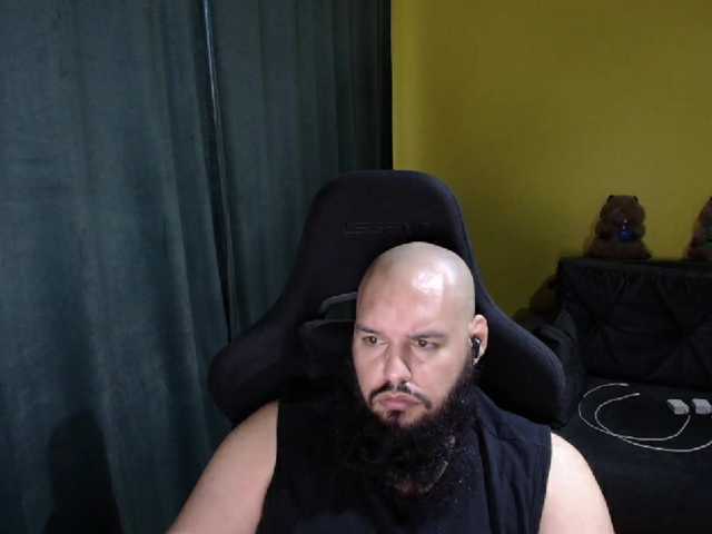 Live sex webcam photo for guessswho24 #292374121