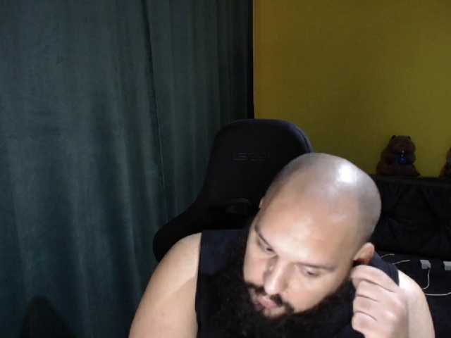 Live sex webcam photo for guessswho24 #292437294