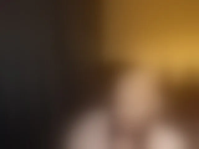 Live sex webcam photo for guessswho24 #292872444