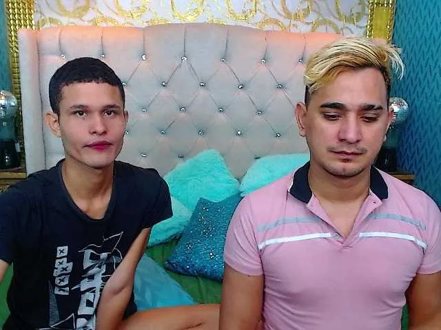 Live sex webcam photo for guysmuscle #275489029