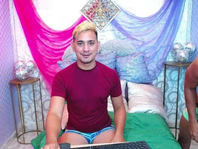 Live sex webcam photo for guysmuscle #276277002