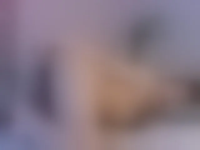 Live sex webcam photo for gwenonline #293086723