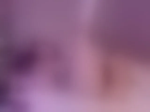 Live sex webcam photo for gwenonline #293276960