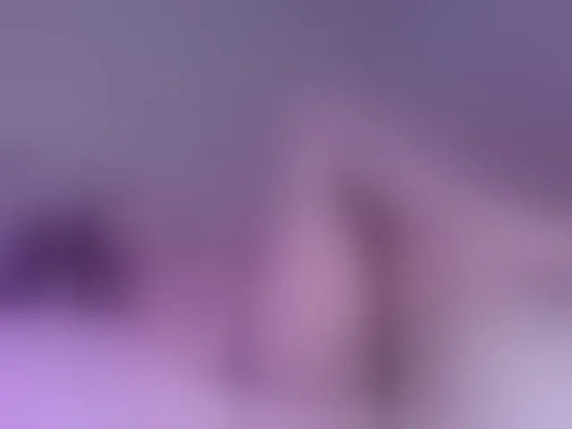 Live sex webcam photo for gwenonline #293466389