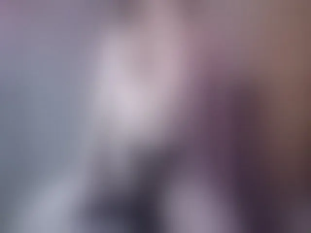 Live sex webcam photo for gwenonline #293863952
