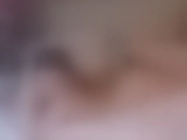 Live sex webcam photo for gwenonline #294066259