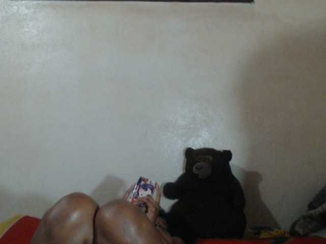 Live sex webcam photo for h23gin #272591094