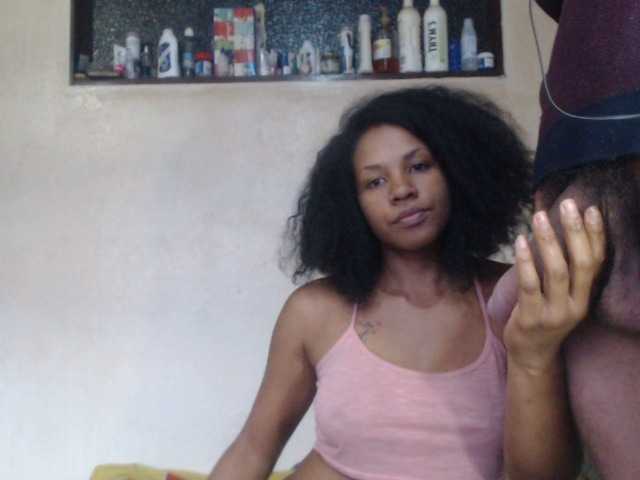 Live sex webcam photo for h23gin #272944058