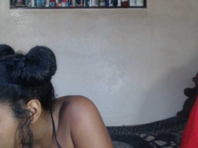 Live sex webcam photo for h23gin #273329917