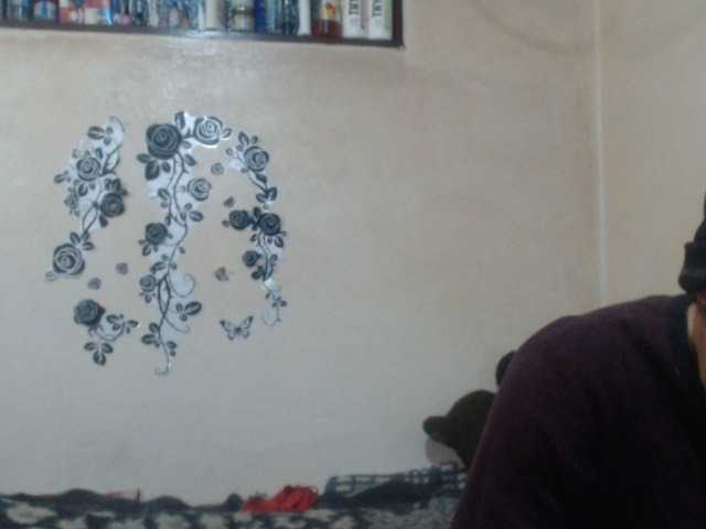 Live sex webcam photo for h23gin #273544459