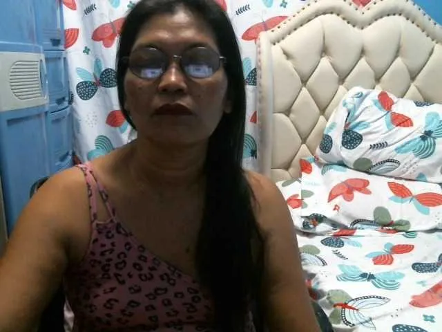 Live sex webcam photo for hOtGranny4u #272383313
