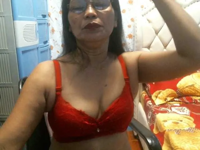 Live sex webcam photo for hOtGranny4u #272484080