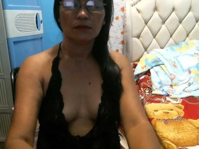 Live sex webcam photo for hOtGranny4u #273599700