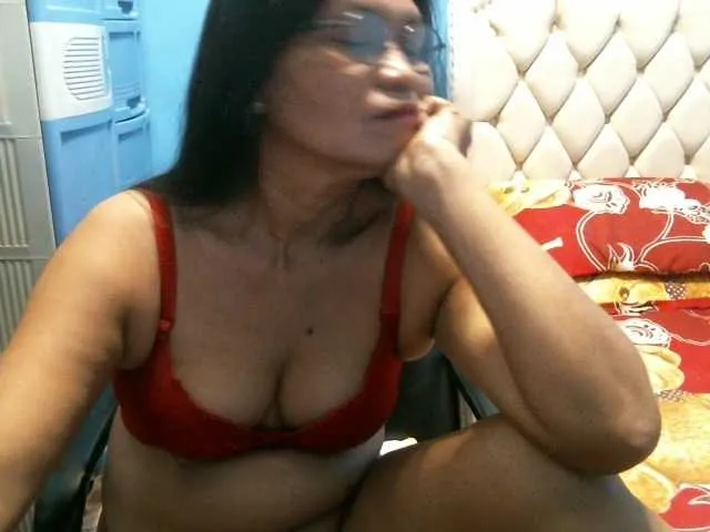 Live sex webcam photo for hOtGranny4u #274399196