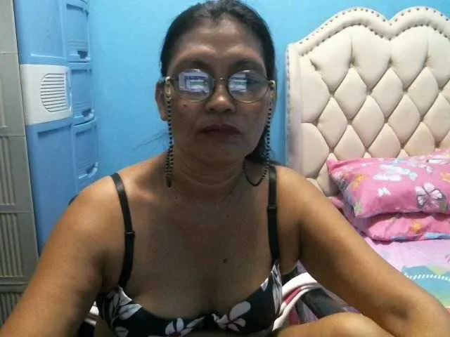 Live sex webcam photo for hOtGranny4u #275603363