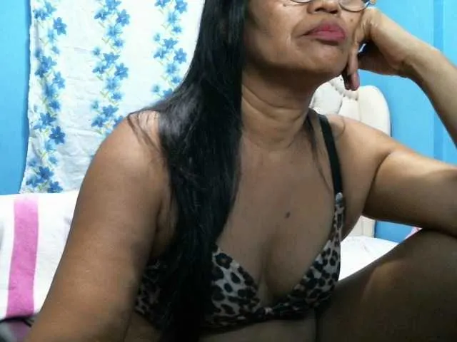 Live sex webcam photo for hOtGranny4u #276149055