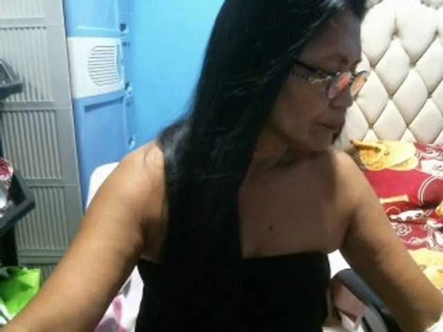 Live sex webcam photo for hOtGranny4u #276429930