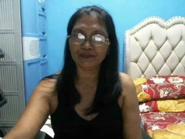 Live sex webcam photo for hOtGranny4u #276611084